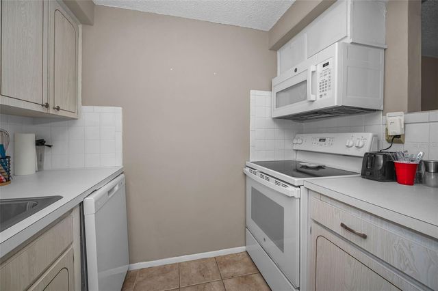 4218 TERRAPIN PLACE D, New Port Richey, FL 34652
