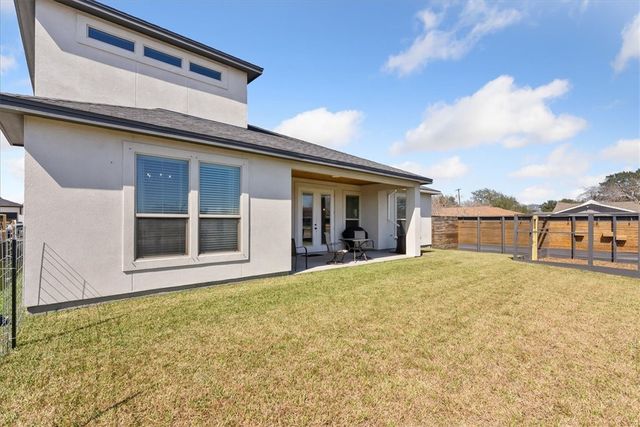 4802 Del Paseo St, Corpus Christi, TX 78411