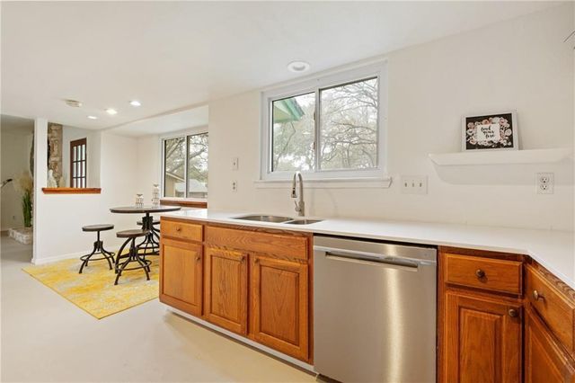 3318 Harpers Ferry LN, Austin, TX 78745