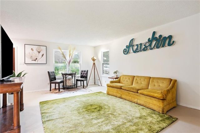 3318 Harpers Ferry LN, Austin, TX 78745