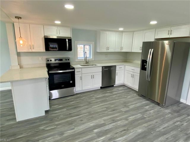 101 Eastwood Dr, Newport News, VA 23602