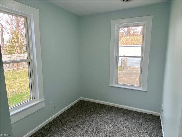 101 Eastwood Dr, Newport News, VA 23602