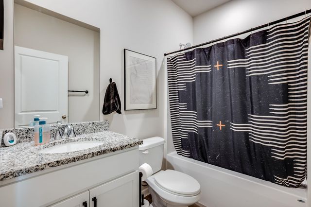 2757 S Cypress Ct, Wichita, KS 67210