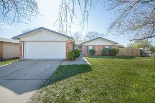 7325 Catbrier Court, Fort Worth, TX 76137