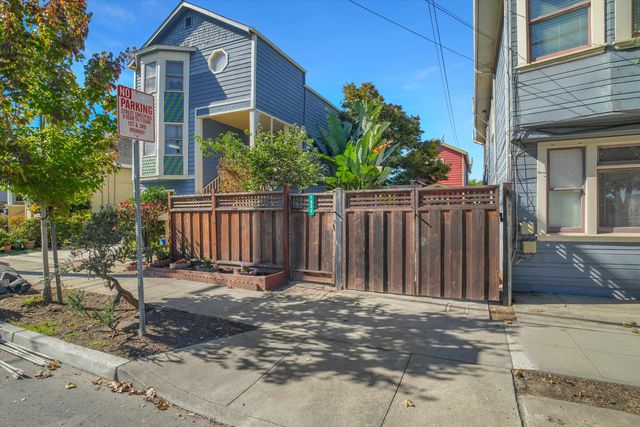 1821 Grand St, Alameda, CA 94501