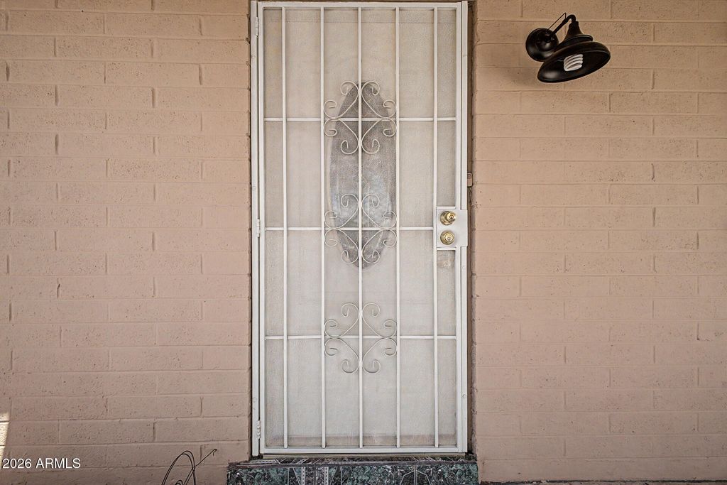 737 S ELM --, Mesa, AZ 85202 — photo 5