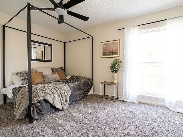 4040 Willowood Avenue, Marion, IA 52302