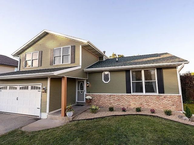 4040 Willowood Avenue, Marion, IA 52302