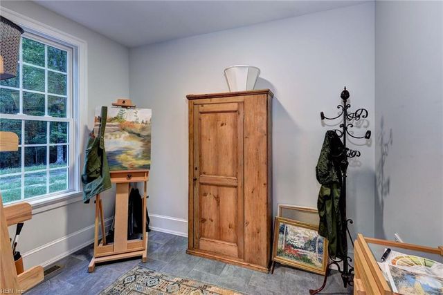 8401 Croaker Rd, Williamsburg, VA 23188