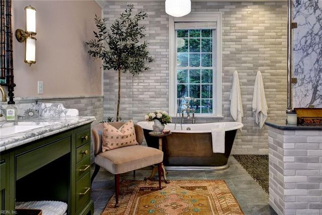 8401 Croaker Rd, Williamsburg, VA 23188