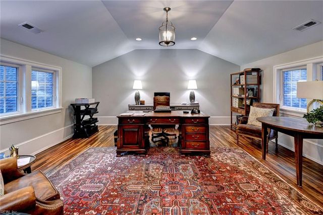 8401 Croaker Rd, Williamsburg, VA 23188
