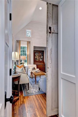 8401 Croaker Rd, Williamsburg, VA 23188