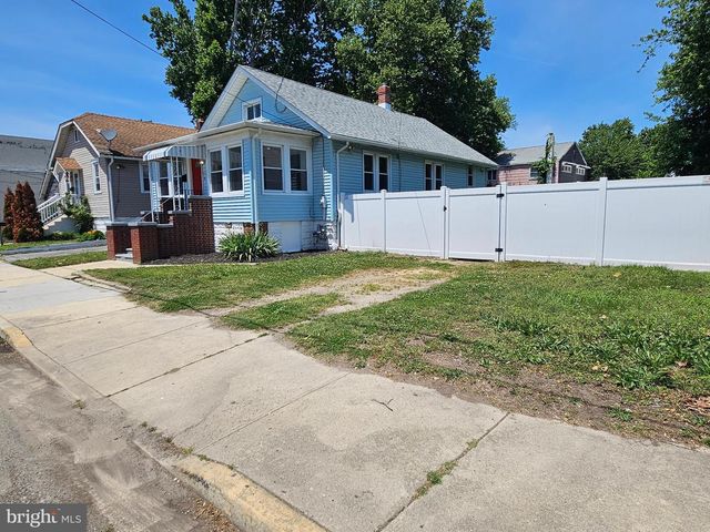 13 E GRIFFITH ST, Penns Grove, NJ 08069