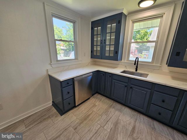 13 E GRIFFITH ST, Penns Grove, NJ 08069