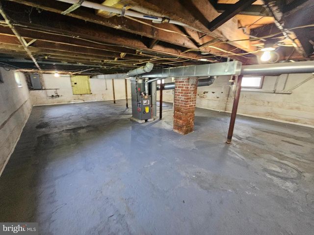 13 E GRIFFITH ST, Penns Grove, NJ 08069
