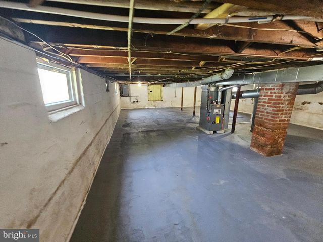 13 E GRIFFITH ST, Penns Grove, NJ 08069