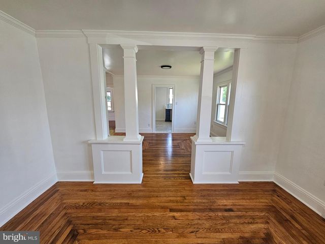 13 E GRIFFITH ST, Penns Grove, NJ 08069