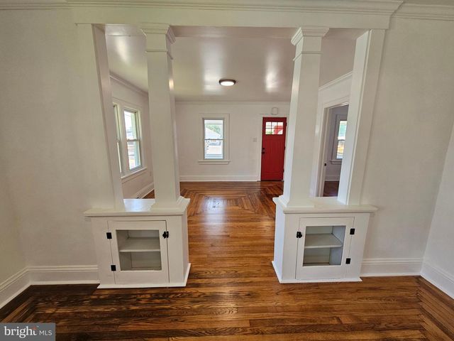 13 E GRIFFITH ST, Penns Grove, NJ 08069