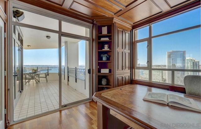 700 W Harbor Dr 2902, San Diego, CA 92101