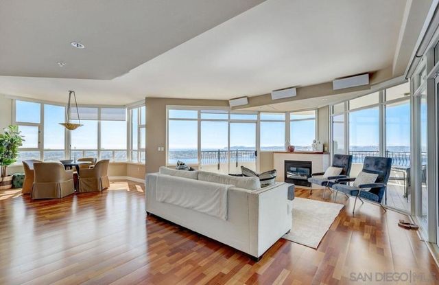 700 W Harbor Dr 2902, San Diego, CA 92101