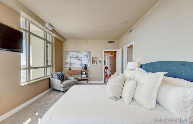700 W Harbor Dr 2902, San Diego, CA 92101