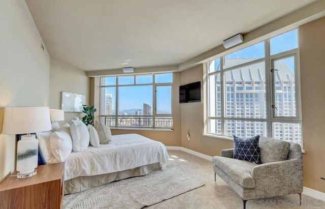 700 W Harbor Dr 2902, San Diego, CA 92101