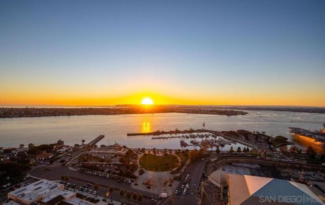 700 W Harbor Dr 2902, San Diego, CA 92101