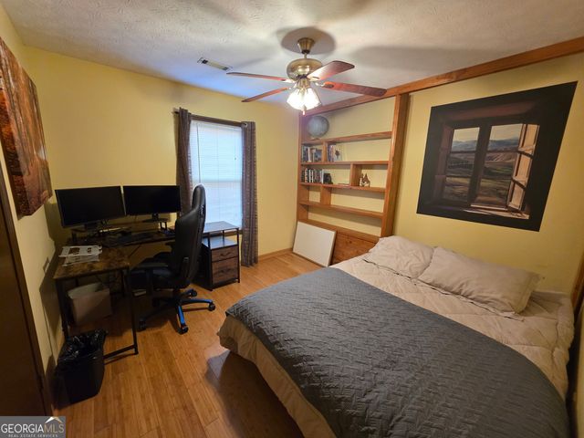 520 Cornwallis Way, Fayetteville, GA 30214