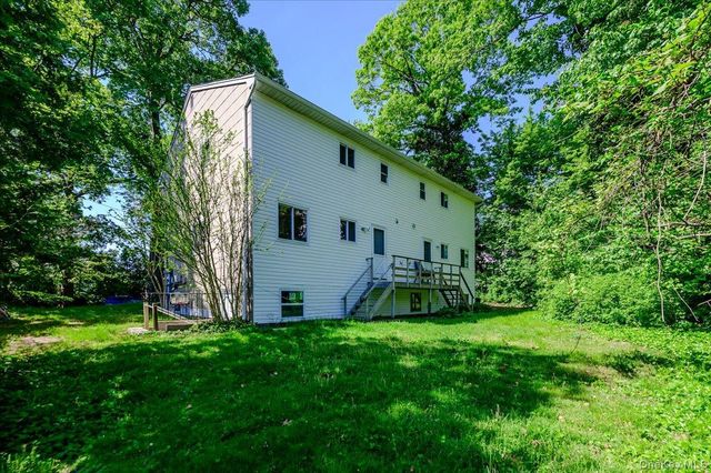 43 Evert Street, Huntington Station, NY 11746