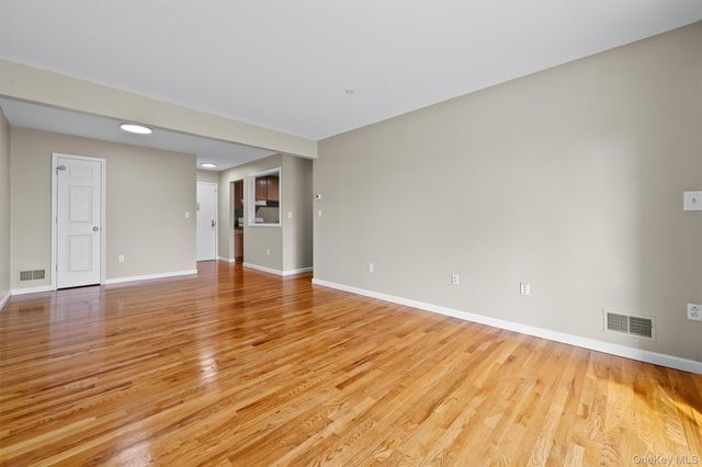 10-12 Chestnut Street A207, Suffern, NY 10901
