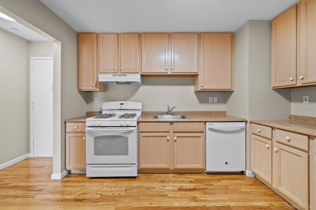 10-12 Chestnut Street A207, Suffern, NY 10901