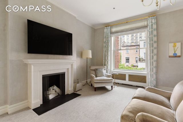 135 W 77th Street, New York City, NY 10024