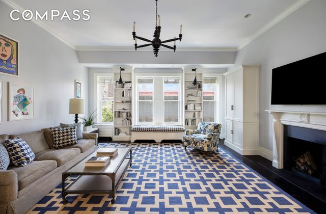 135 W 77th Street, New York City, NY 10024