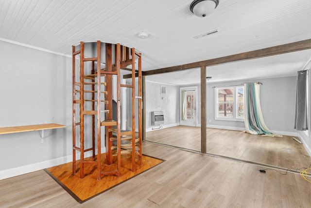 111 S Galyan Street, Stockton, MO 65785