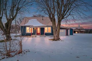 111 S Galyan Street, Stockton, MO 65785