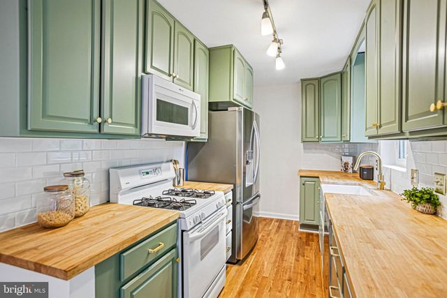 3054 HAZELTON ST, Falls Church, VA 22044