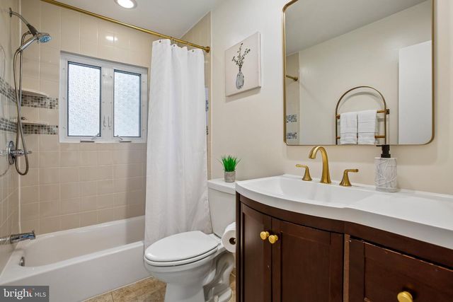 3054 HAZELTON ST, Falls Church, VA 22044