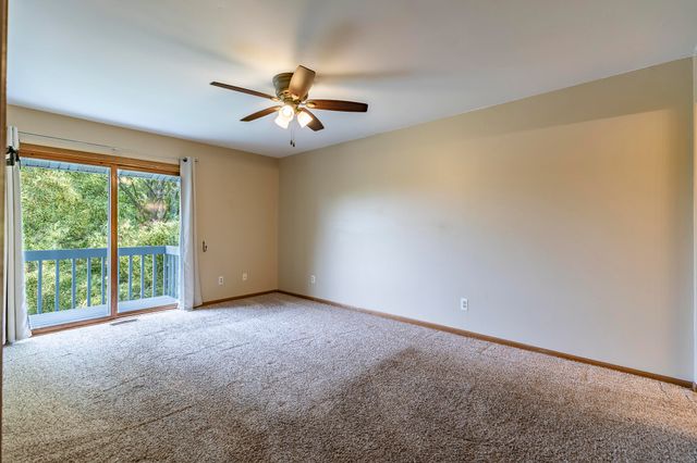 2564 Oakwood Drive, Crown Point, IN 46307