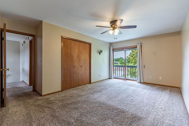 2564 Oakwood Drive, Crown Point, IN 46307