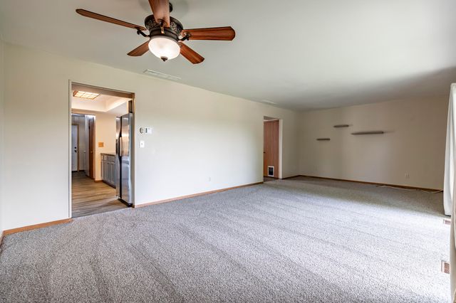 2564 Oakwood Drive, Crown Point, IN 46307