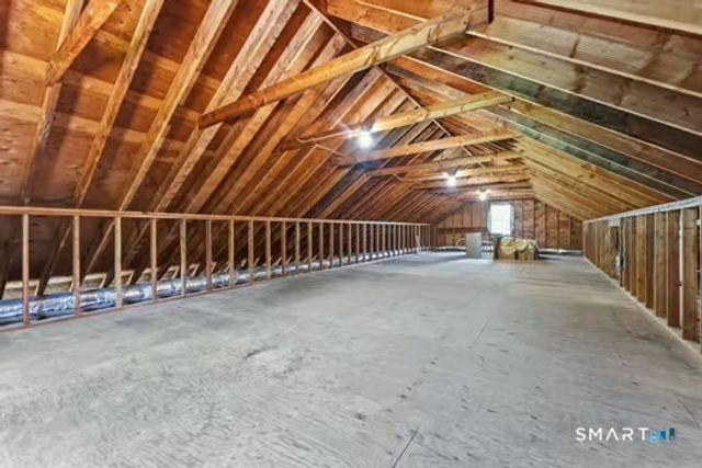 8 Red Brook Lane, Ledyard, CT 06339