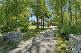 8 Red Brook Lane, Ledyard, CT 06339