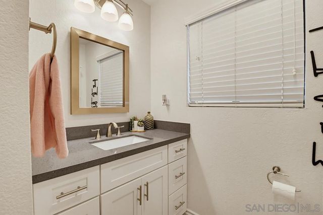 1033 Loma Portal, El Cajon, CA 92020