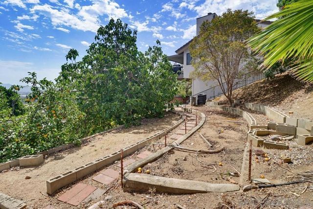 1033 Loma Portal, El Cajon, CA 92020