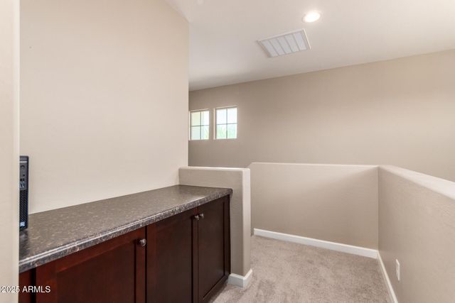 922 W YELLOWSTONE Way, Chandler, AZ 85248