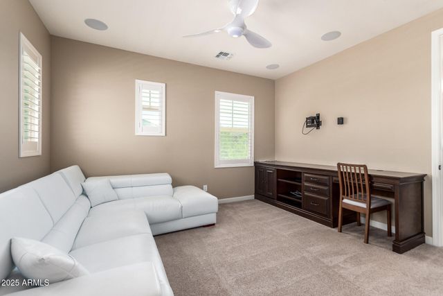 922 W YELLOWSTONE Way, Chandler, AZ 85248