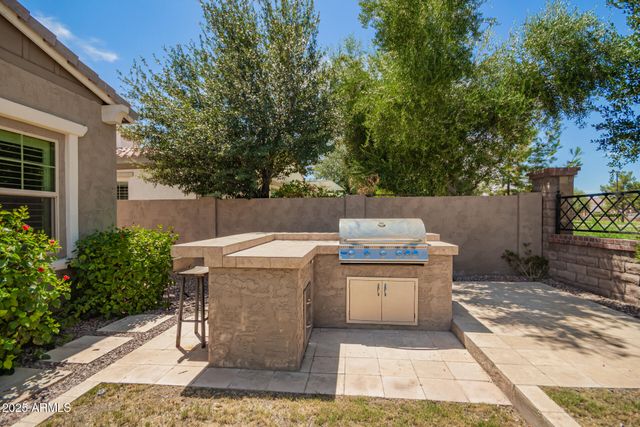 922 W YELLOWSTONE Way, Chandler, AZ 85248