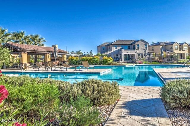 922 W YELLOWSTONE Way, Chandler, AZ 85248