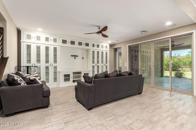 922 W YELLOWSTONE Way, Chandler, AZ 85248