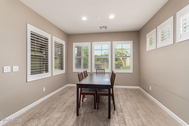 922 W YELLOWSTONE Way, Chandler, AZ 85248